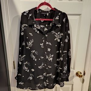 Long sleeve blouse,  Who What  Wear, 4X, Black with White floral